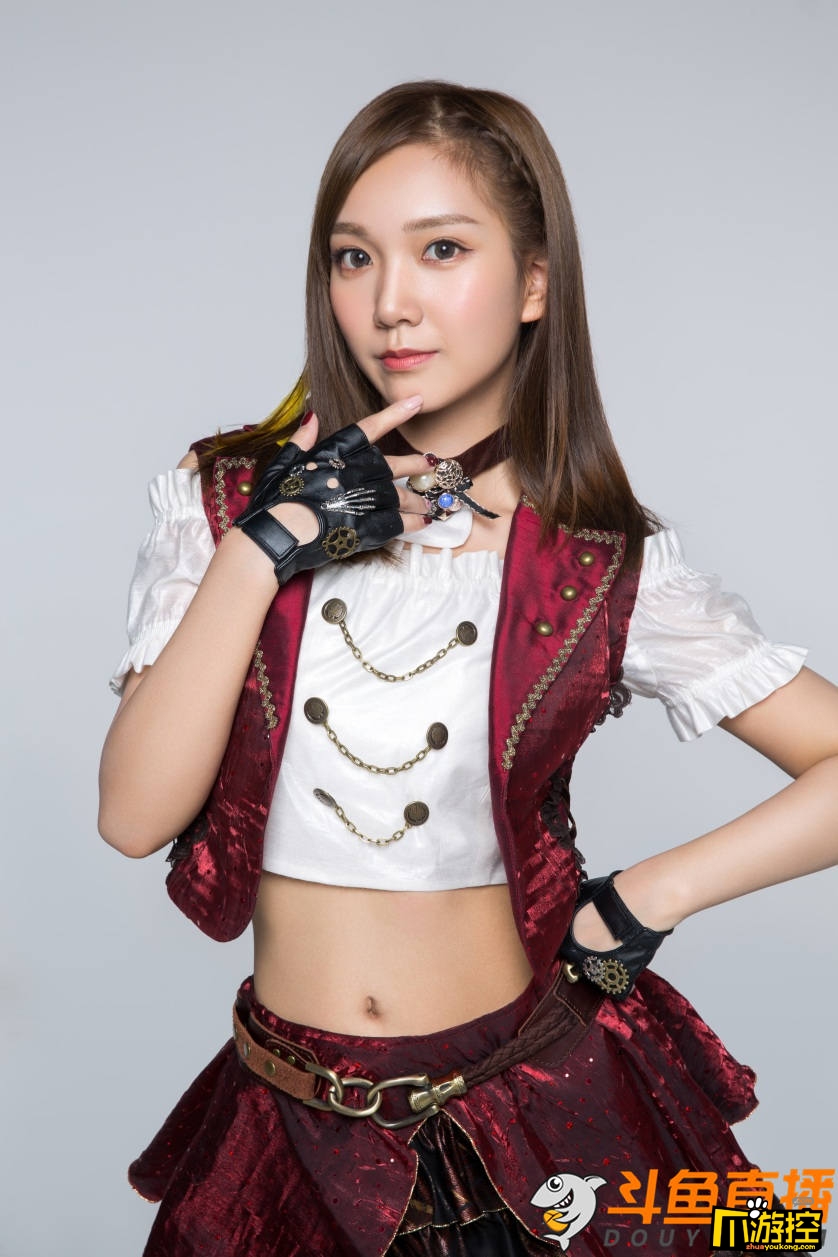 之双马尾是正义的代表,在团队中只要提到双马尾指的一定就是李淑宁了