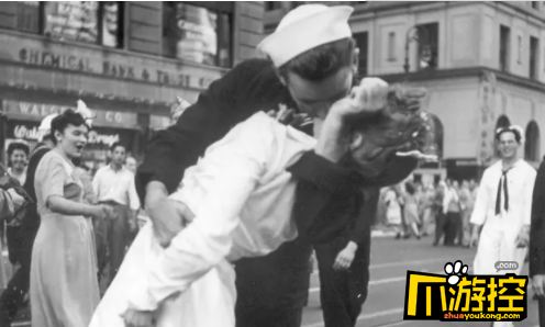 二战经典照片“胜利之吻”男主去世 终年95岁