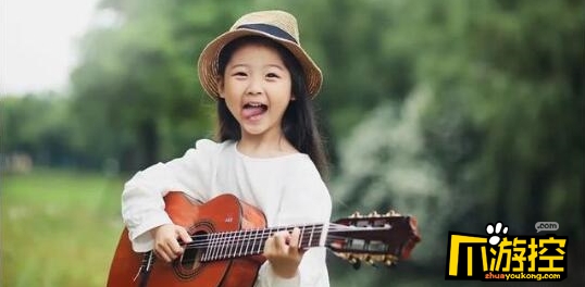 6岁女孩吉他弹唱Mojito